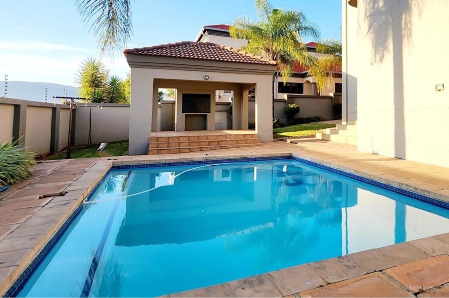 4 Bedroom Property for Sale in Xanadu Eco Park North West